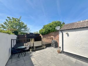 Photo 21- click for photo gallery